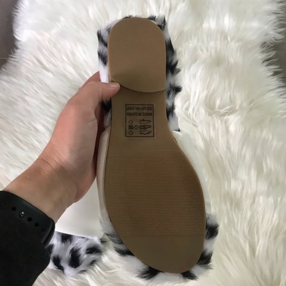 White Fluff Slide with Polka Dot Fur Slipper or Sandal - Picture 6 of 9